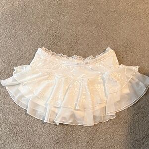 SHEIN White Floral Jacquard Ruffled Skater Skirt